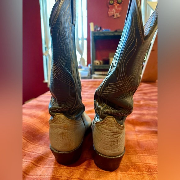 Vintage Tony Lama 8056 Western Cowboy Boots 7B Two Tone Leather USA Snip Toe - Picture 4 of 12